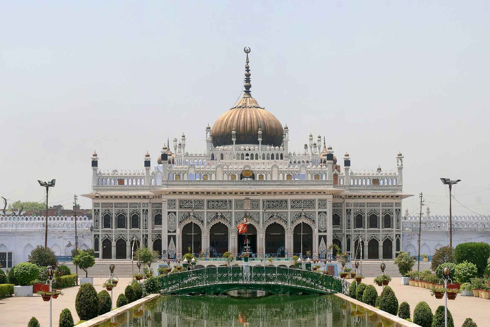 Ten Shades of Lucknow: The City of Nawabs