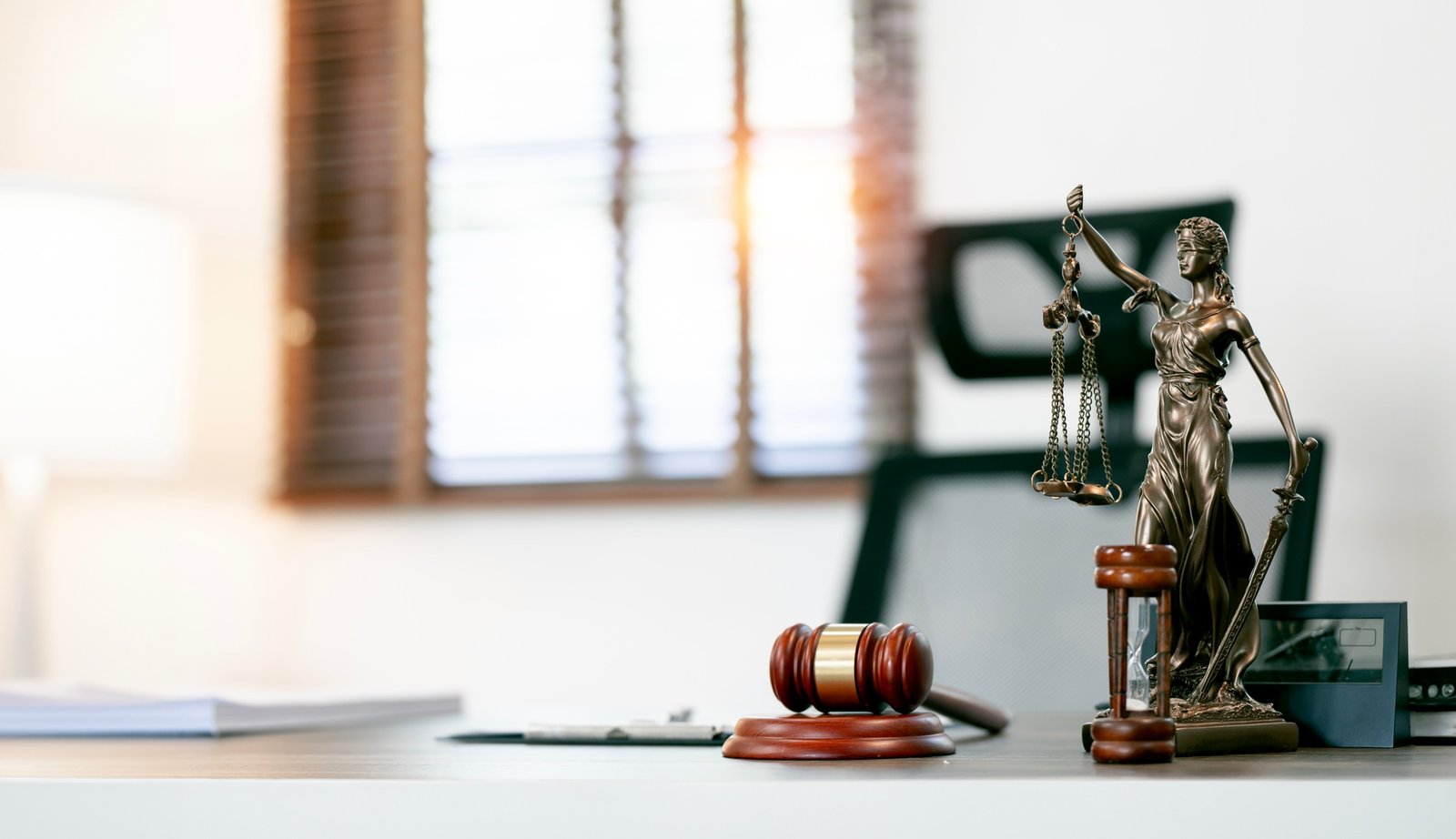 Finding the Right Law Firm in Lucknow for Your Business Audits